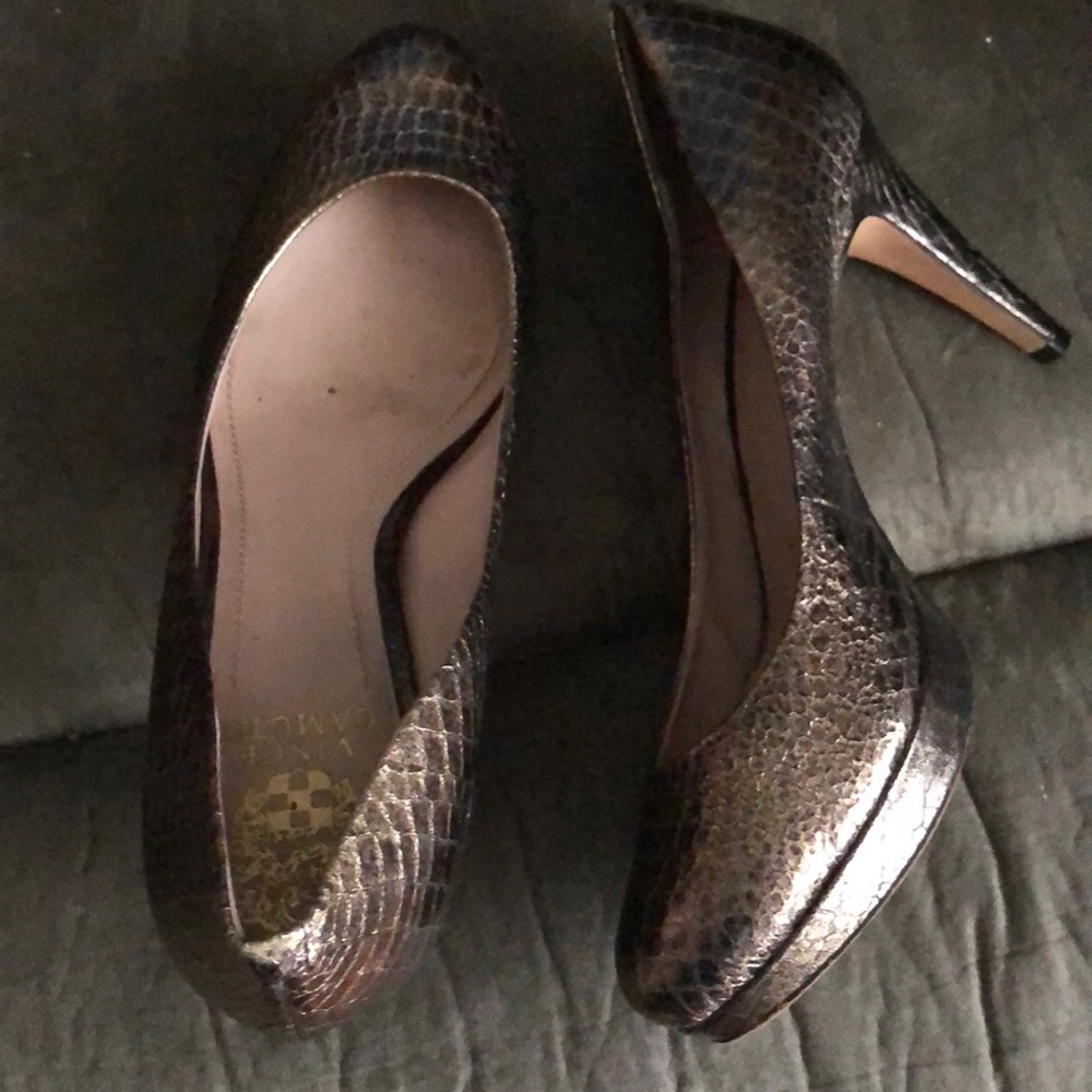 Gold shoes